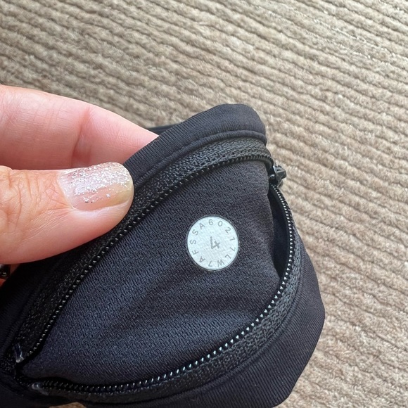 Lululemon Speed Up Shorts Size 4 - Picture 3 of 4